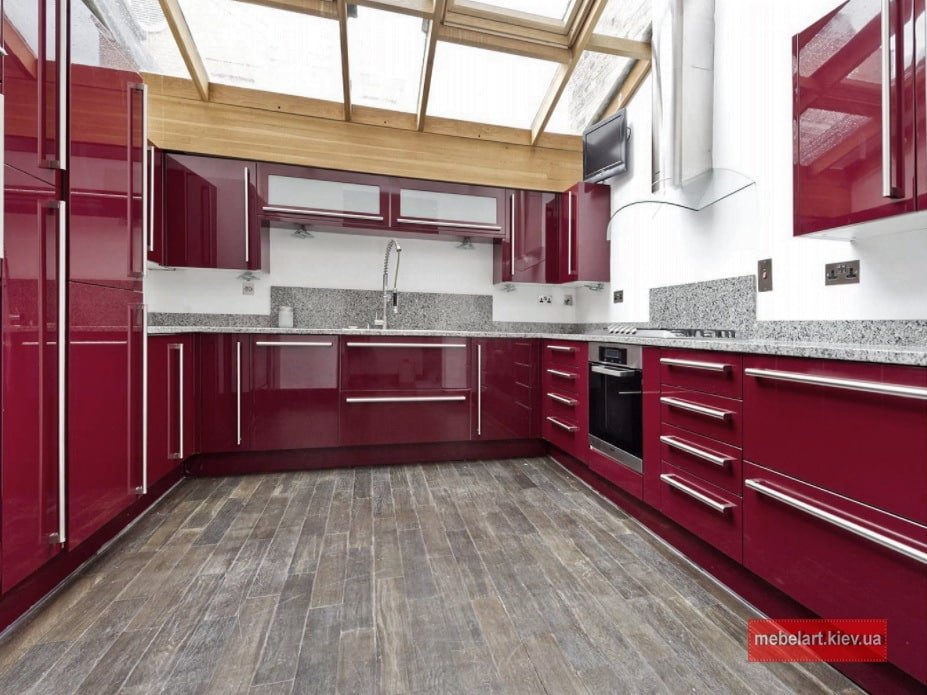 п-образная кухня в стиле модерн красного цвета