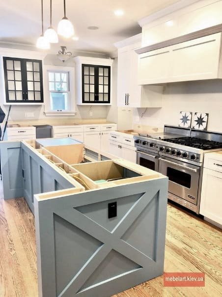 Стильна вбудована кухня