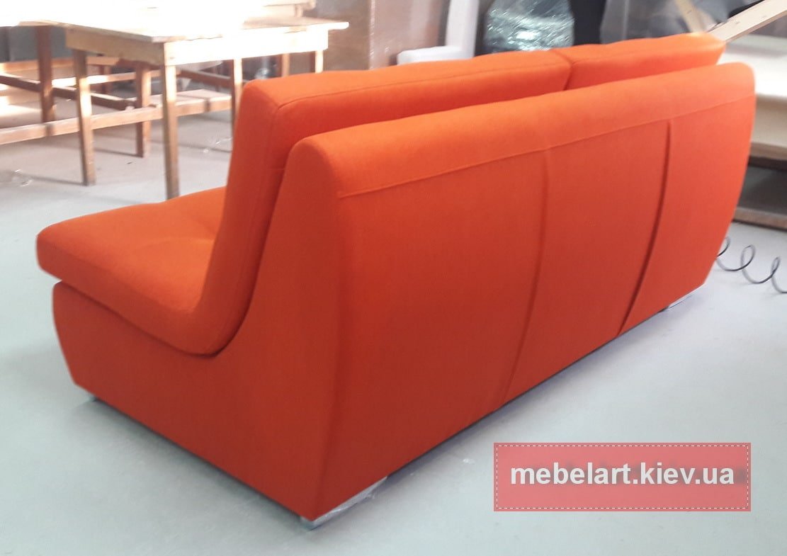 заказной оранжевый диван