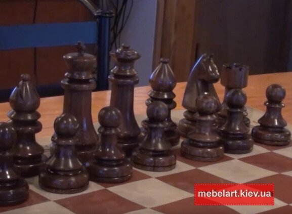 Шахматный стол ручной работы на заказ Украина
