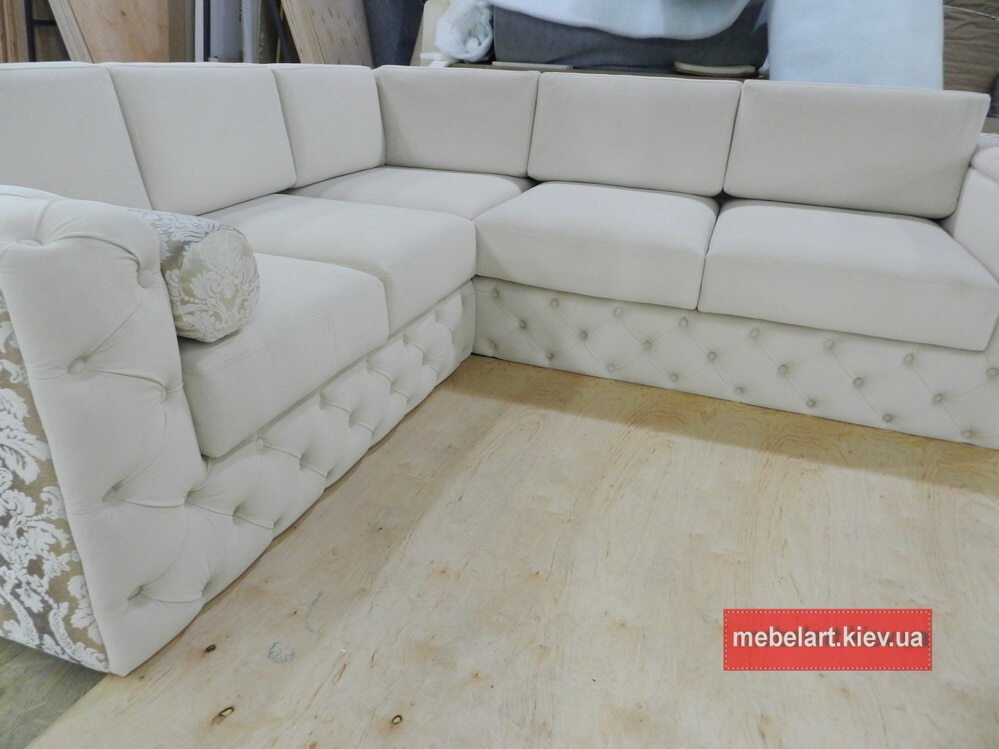 угловой диван в гостинную  2500 х 1080 мм