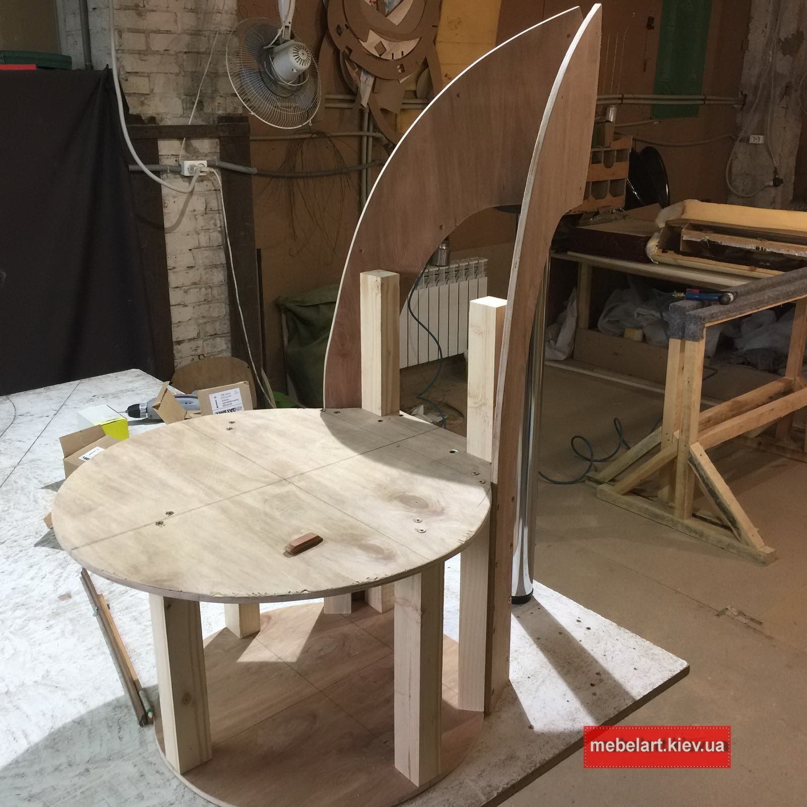 деревянный каркас кресла
