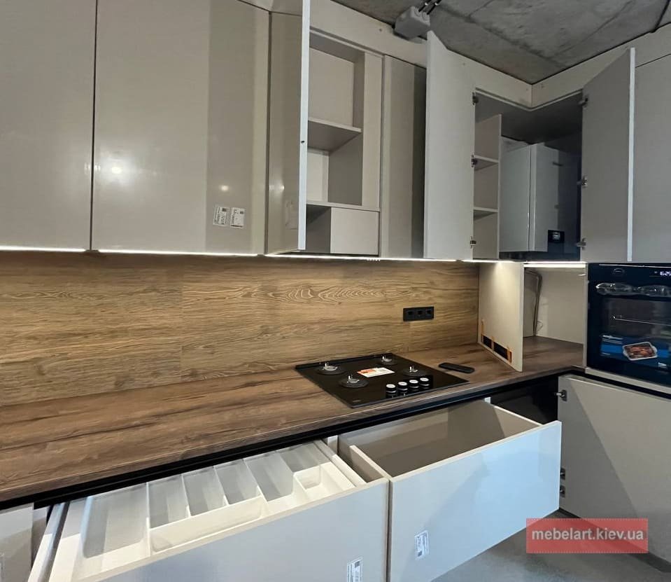 Трендові кольори кухонь на замовлення Виготовлення зеленої матової кухні