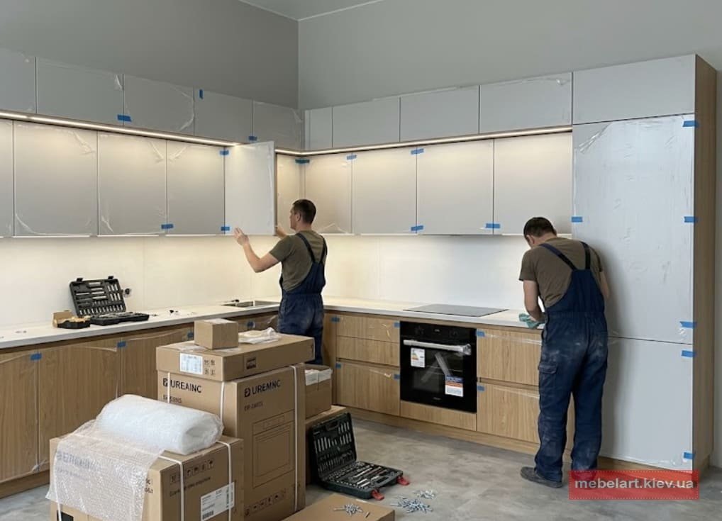 дизайн проєкт кухні в стилі модерн