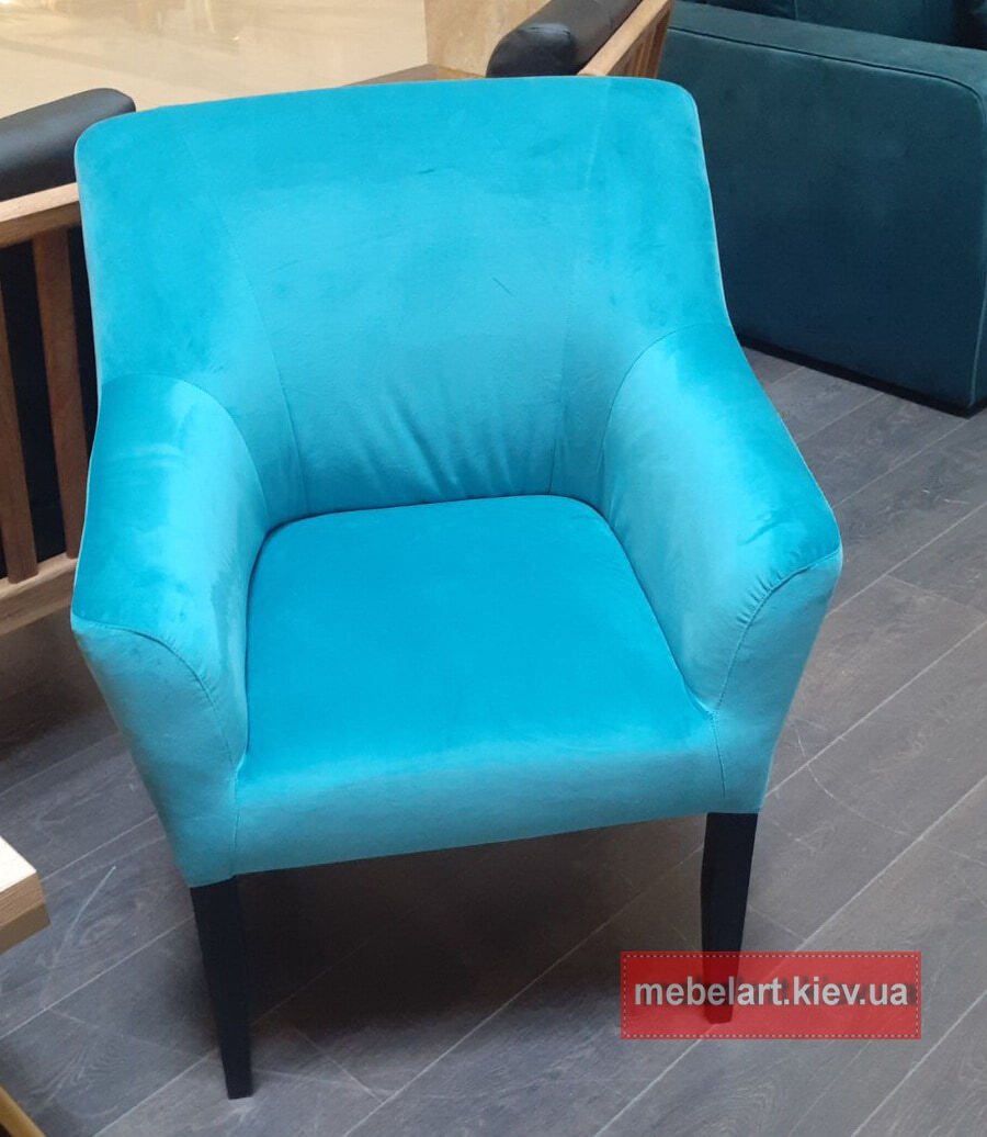 синее заказное кресло