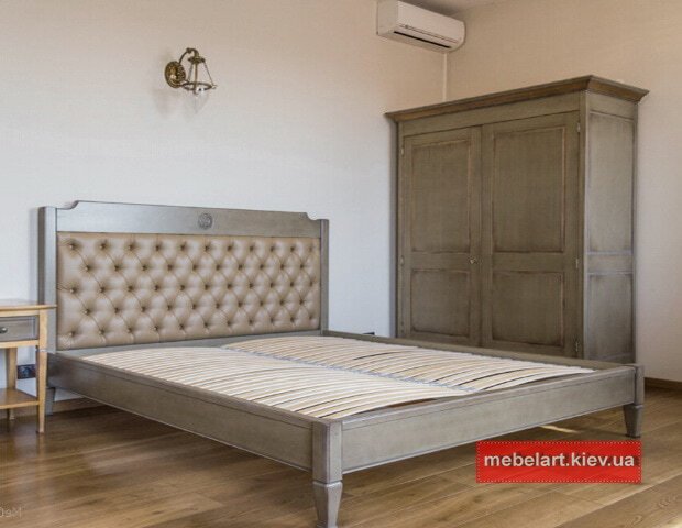 классическая деревяня кровать Винница