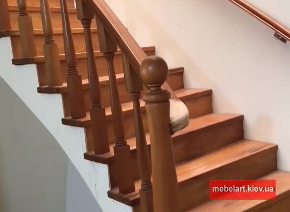 сколько стить изготовить лестницу Украина