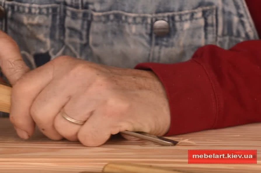 резьба по дереву на заказ